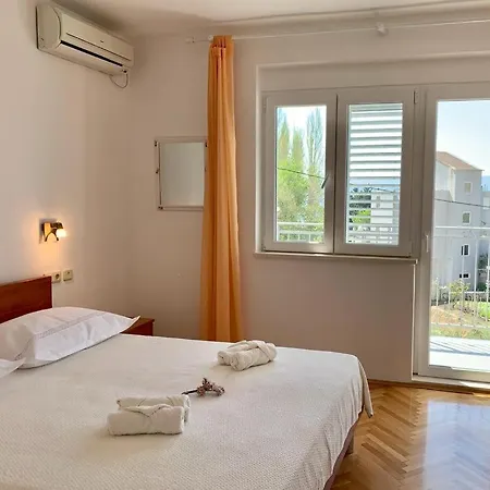 Nikola Skarica 3 Apartment Duce